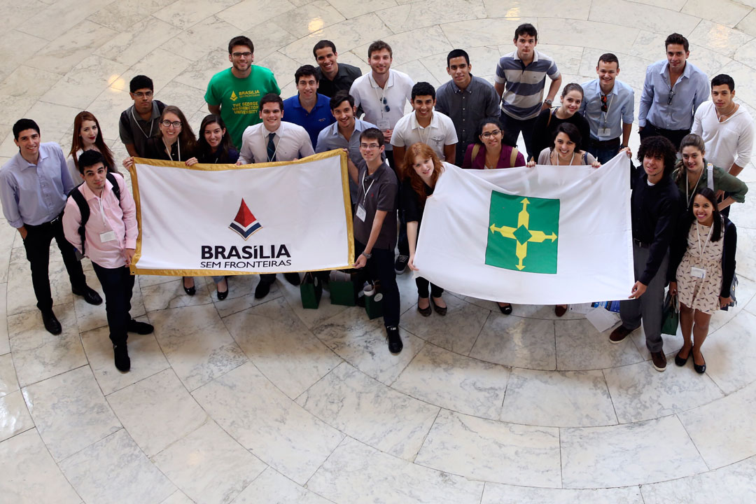 Brasilia Without Border students at a CHLI Conference