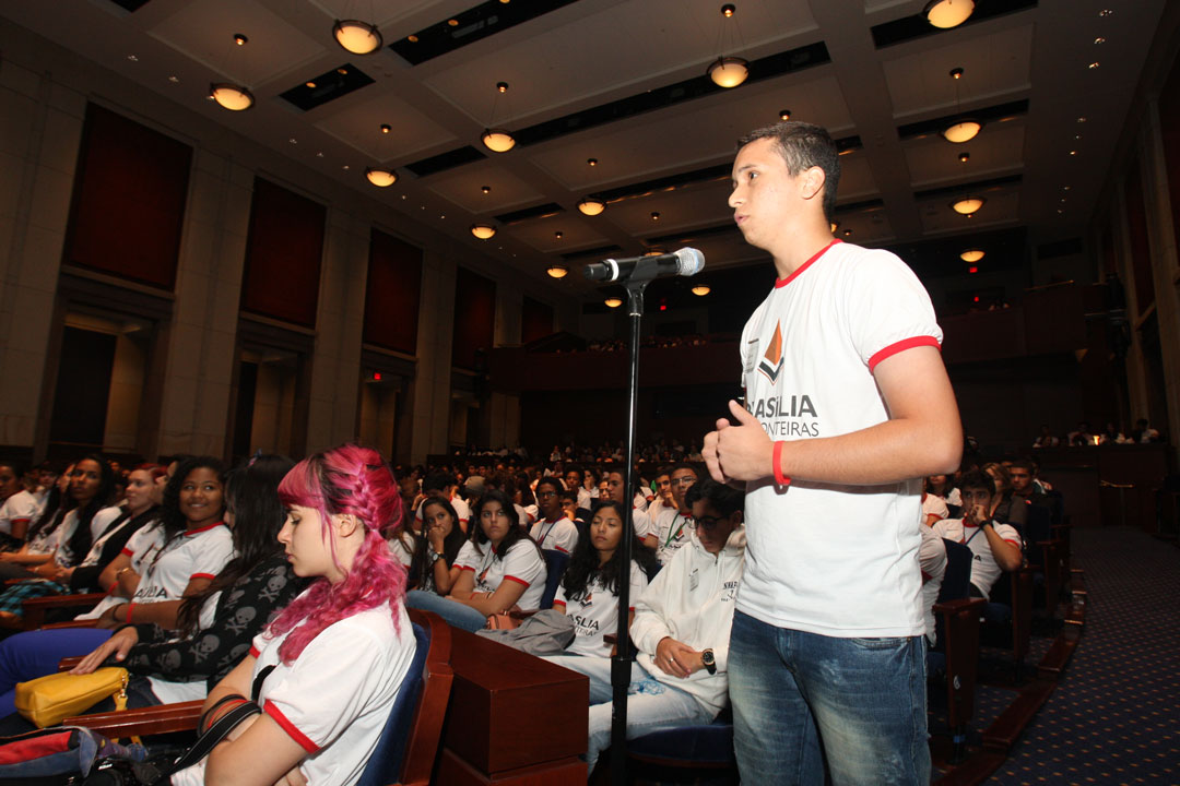 Brasilia Without Border students at a CHLI Conference