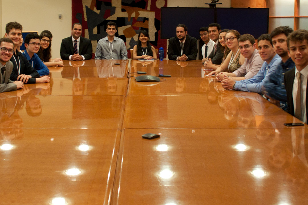 Brasilia Without Border students at a law firm