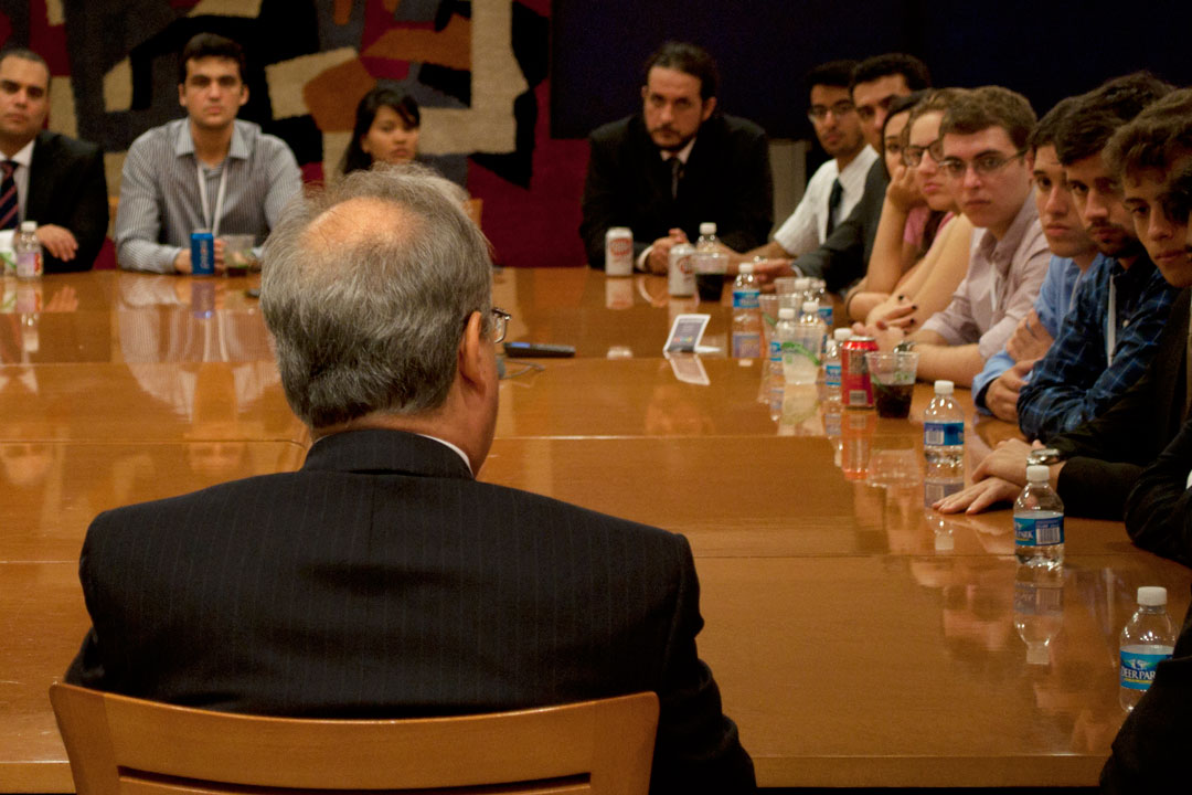 Brasilia Without Border students at a law firm