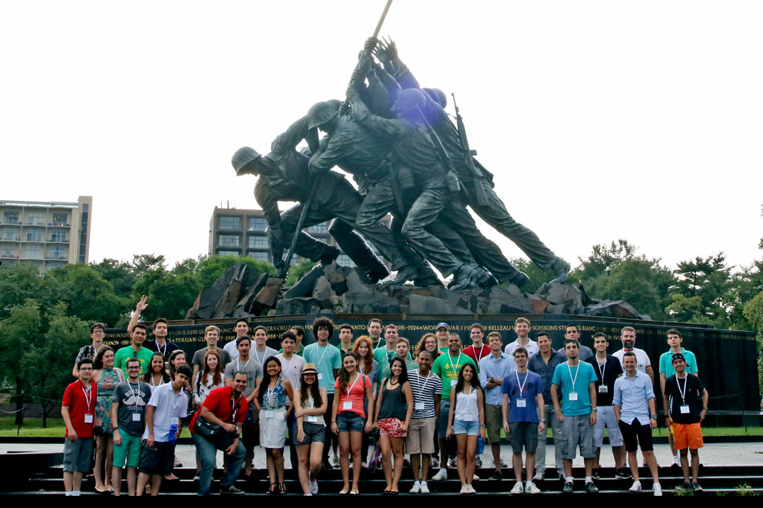 Brasilia Without Border students at the monuments in DC