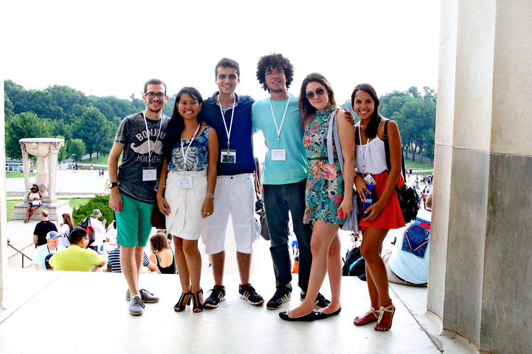 Brasilia Without Border students at the monuments in DC
