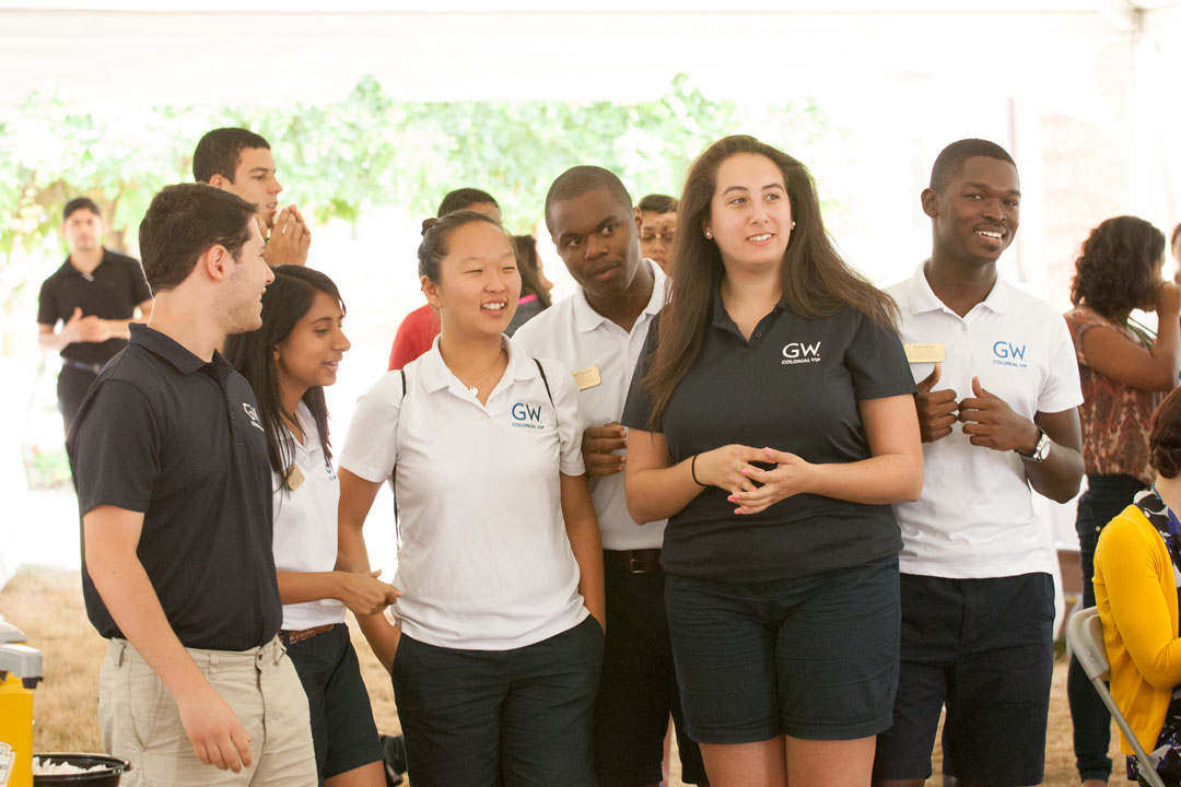 Resident Advisors from the Brasilia Without Borders program