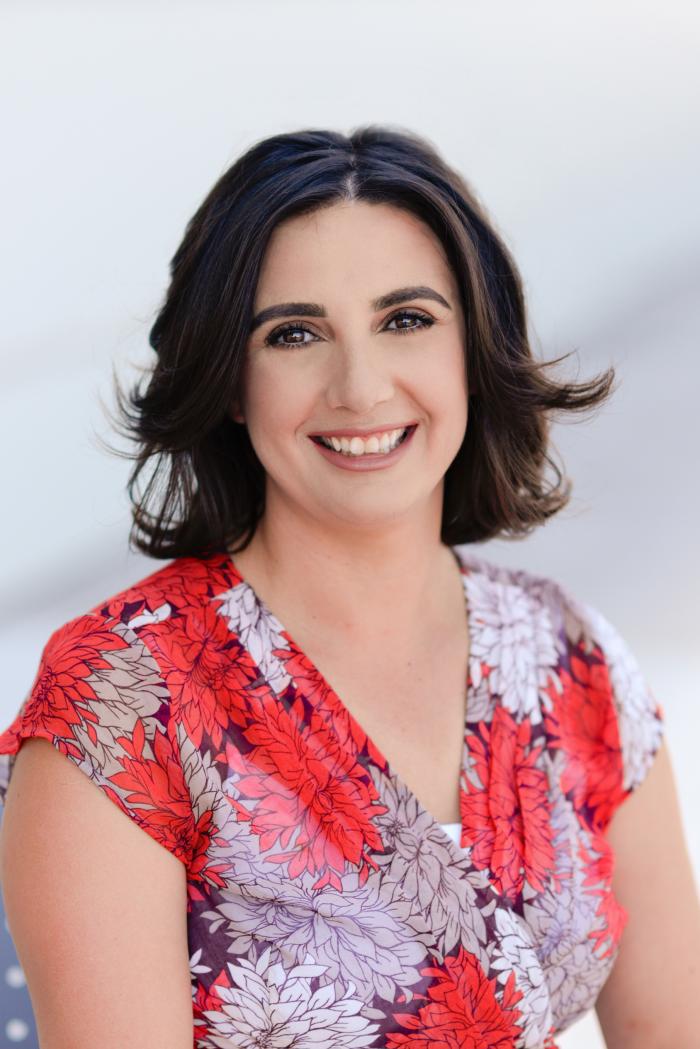 Headshot of Elizabeth Vaquera